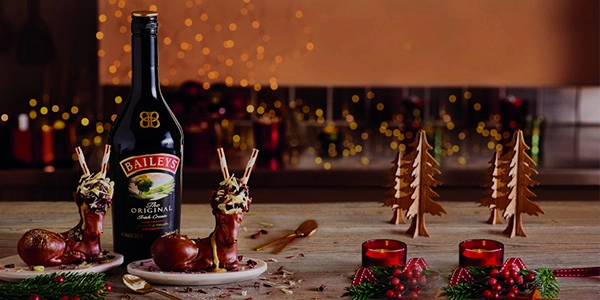 Baileys Irish Cream is a sweet alcoholic drink that seamlessly blends Irish whiskey, fresh milk cream, cocoa, and vanilla