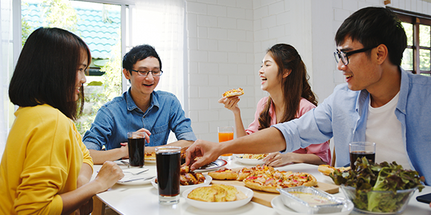 How People be part of conversation to implementing table manners on fine dining occasion